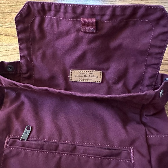 Fjällräven Crossbody Foldsack No. 3 6L in Dark Garnet - Picture 2 of 10